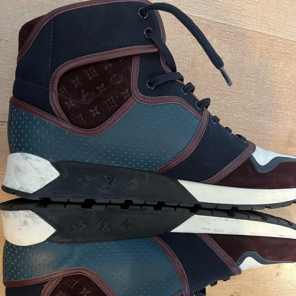 Louis Vuitton mens sneakers